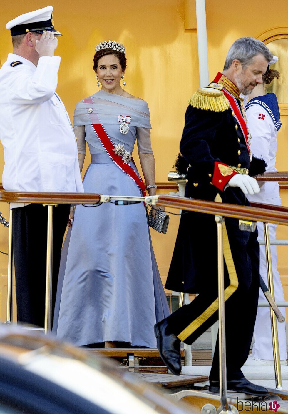 Federico y Mary de Dinamarca desembarcan del Dannebrog para la cena de gala por su Visita de Estado a Noruega