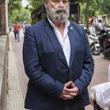 Antonio Resines en el funeral de la hermana de Lorenzo Caprile