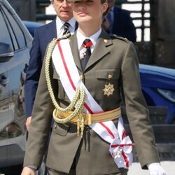 La Princesa Leonor con uniforme de gala del Ejército de Tierra en la entrega de Despachos en la Escuela Naval Militar de Marín