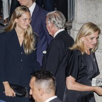 La Infanta Cristina e Irene Urdangarin en el funeral de Juan Gómez-Acebo