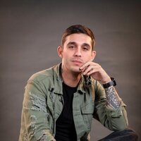 Foto promocional de Víctor Elías 