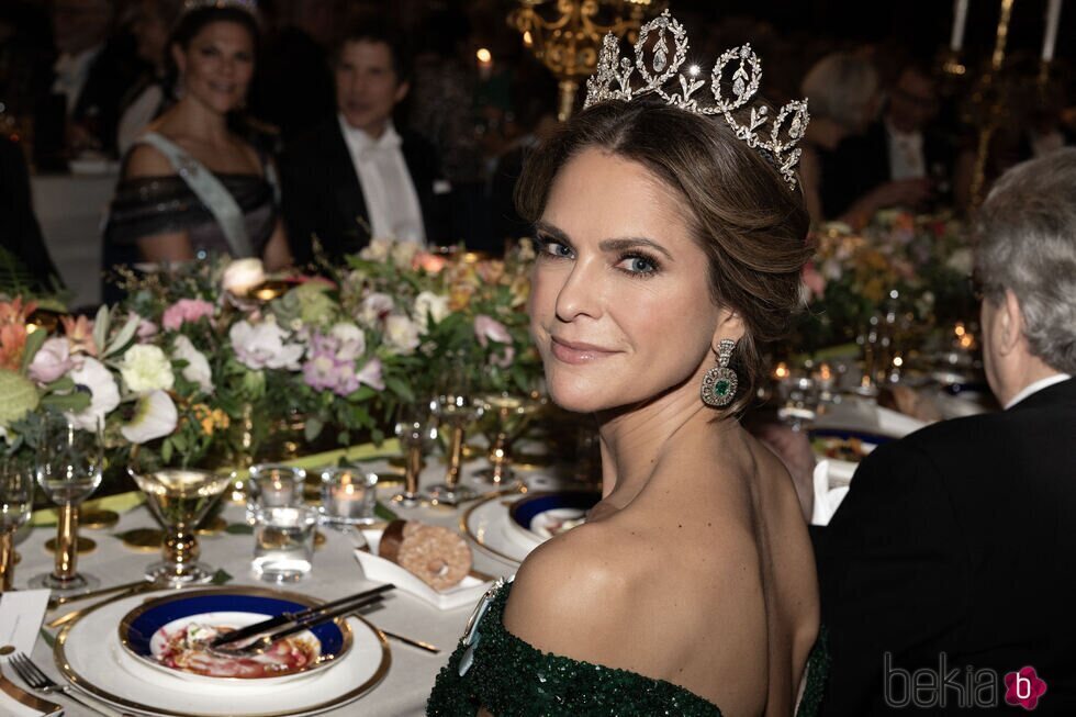 Magdalena de Suecia con la Tiara Connaught en los Premios Nobel 2024