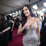 Demi Moore durante su paso por la alfombra roja de los Oscars 2025
