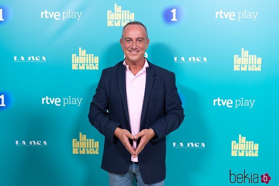 Víctor Sandoval en la presentación de 'La familia de la tele'