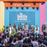 Presentadores y colaboradores en la presentación de 'La familia de la tele'