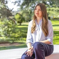 La Infanta Sofía en La Zarzuela en un posado por su 18 cumpleaños