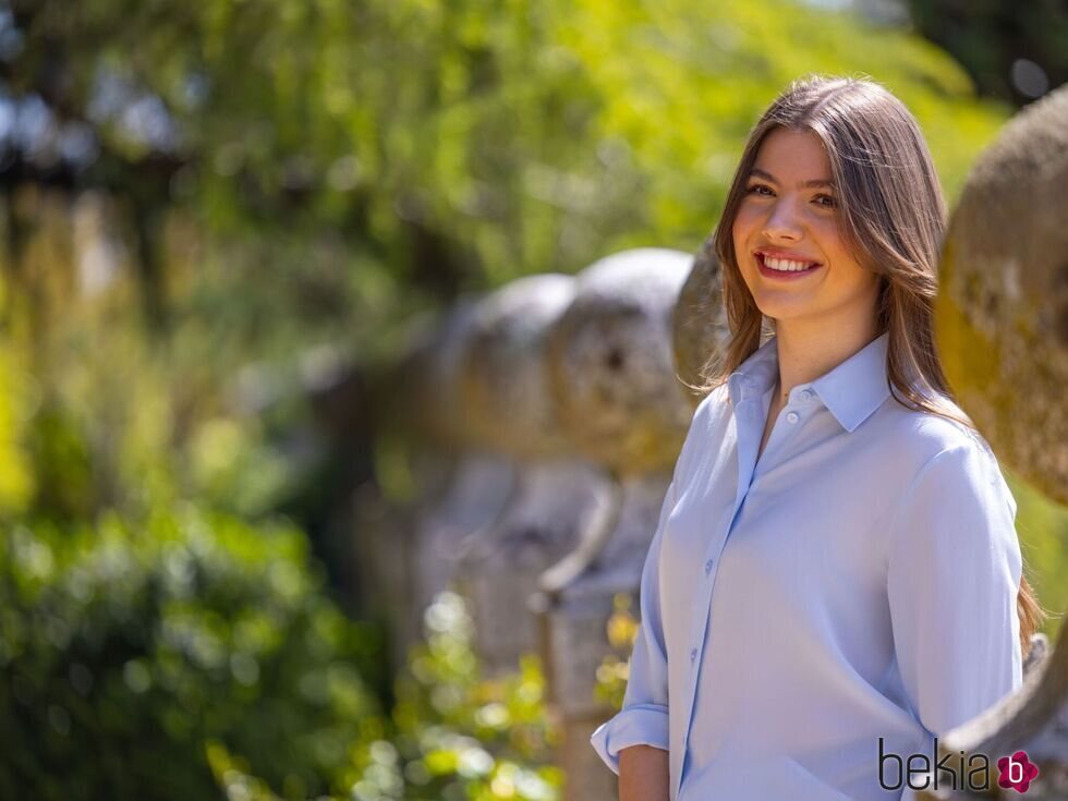 La Infanta Sofía en un posado por su 18 cumpleaños