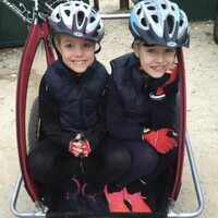 La Princesa Leonor y la Infanta Sofía en una excursión cuando eran pequeñas