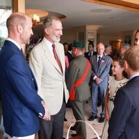 El Rey Felipe con los Príncipes Guillermo y Kate y sus hijos George y Charlotte en la final de Wimbledon