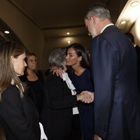 Los Reyes Felipe y Letizia mostrando su apoyo a las víctimas de la DANA de Valencia en el Funeral de Estado