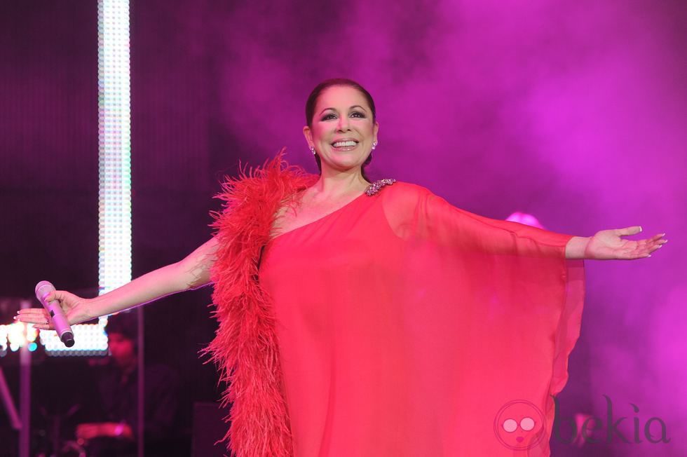 Isabel Pantoja en un concierto en Barcelona