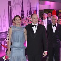 Carlota Casiraghi y Alberto de Mónaco en el Baile de la Rosa