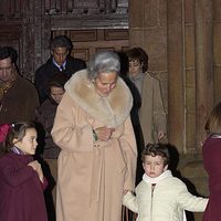Froilán junto a su abuela paterna Concepción Saénz de Tejada en 2002