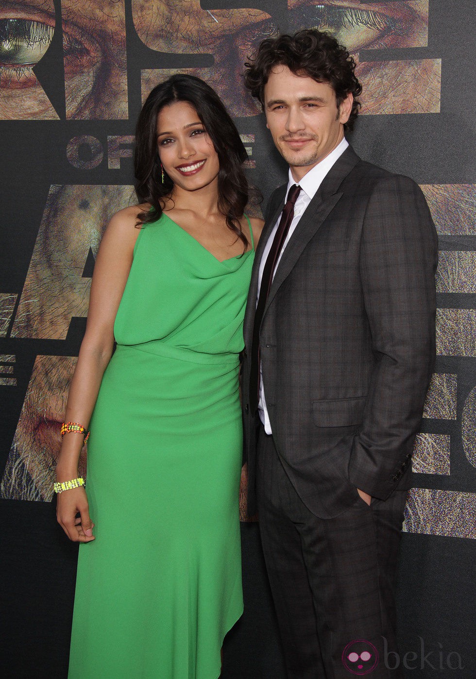 Freida Pinto y James Franco en el estreno de 'El origen del planeta de los Simios'