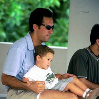 Jaime de Marichalar con su hijo Froilán cuando tenía 2 años