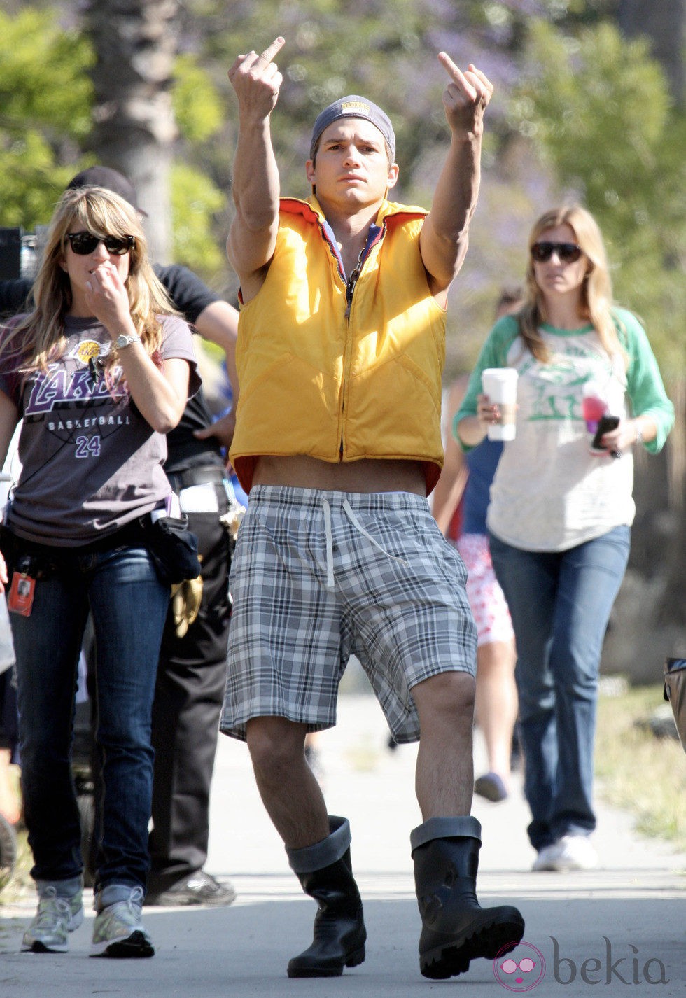 La peineta de Ashton Kutcher