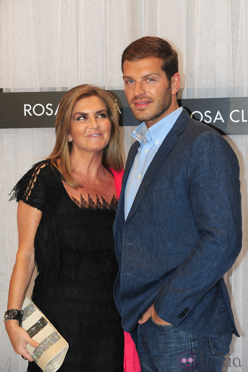 Darek y Susana Uribarri en la fiesta organizada por Rosa Clará en Barcelona