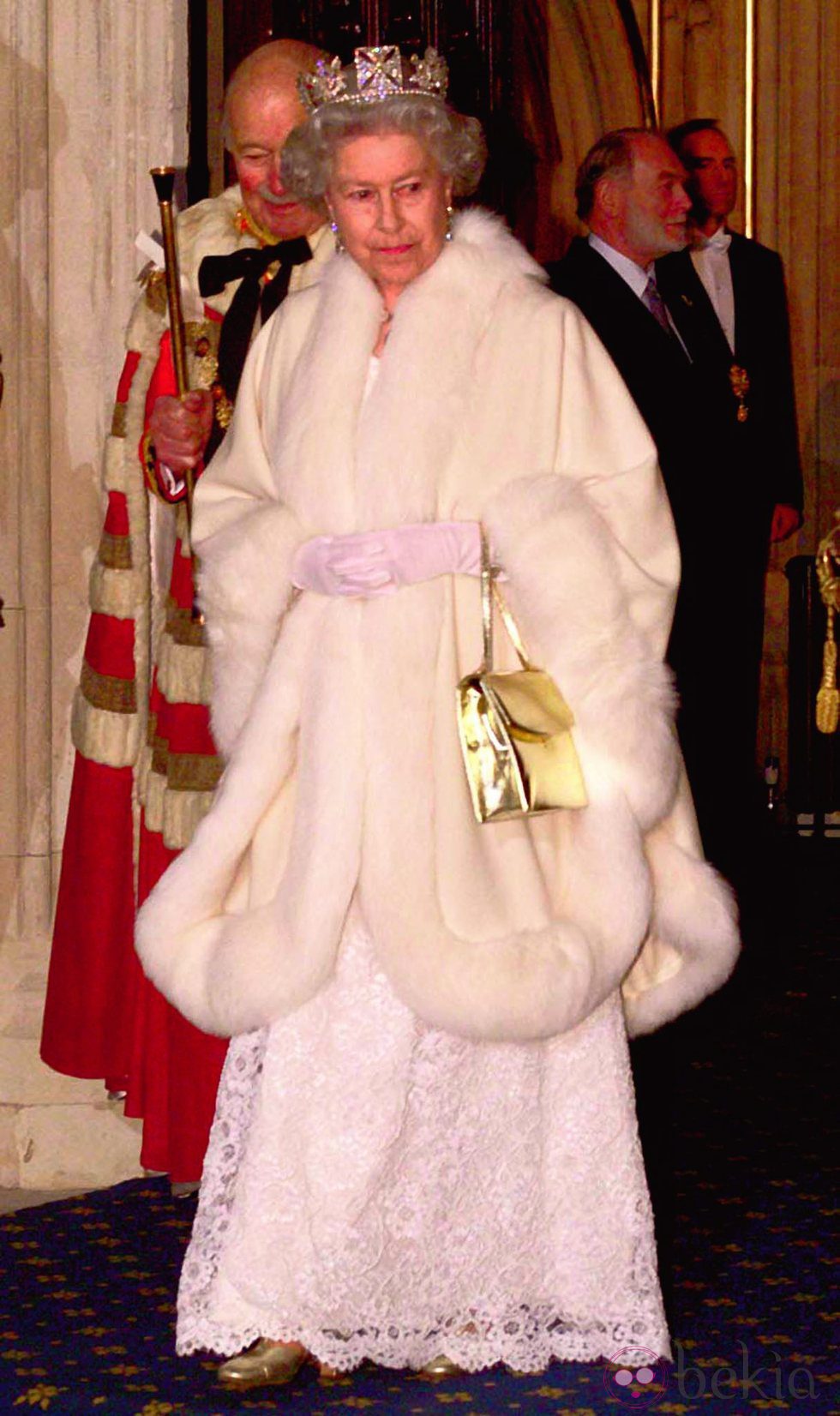 La Reina Isabel II en la apertura del Parlamento en 1998