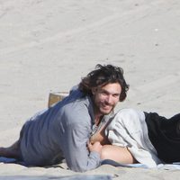 Sharon Stone y su novio en Venice Beach