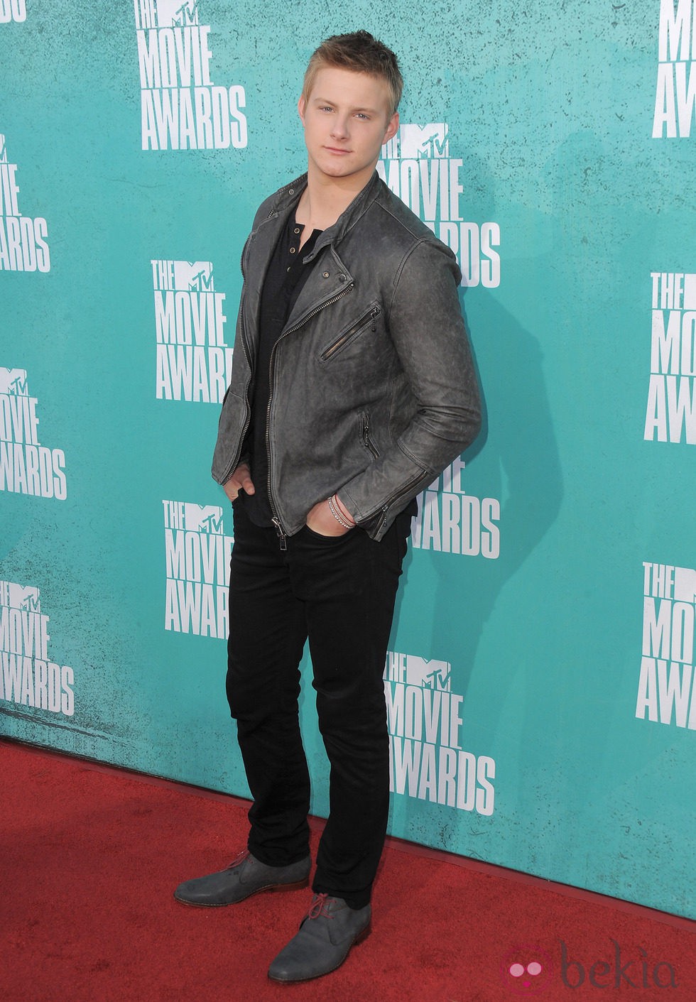 Alexander Ludwig en la alfombra roja de los MTV Movie Awards 2012