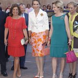 Ana Botella, la Infanta Elena y Esperanza Aguirre en la Corrida de la Beneficencia 2012