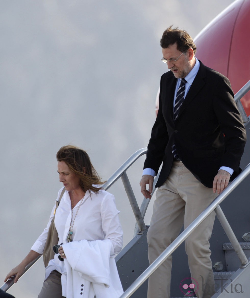 Mariano Rajoy y Elvira Fernández Balboa a su llegada a Los Cabos