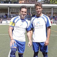 David Bustamante y Maxi Iglesias en un partido de fútbol benéfico en Madrid