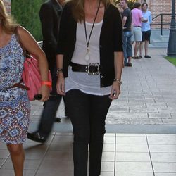 Susana Uribarri a su llegada al tanatorio para despedir a su padre José Luis Uribarri