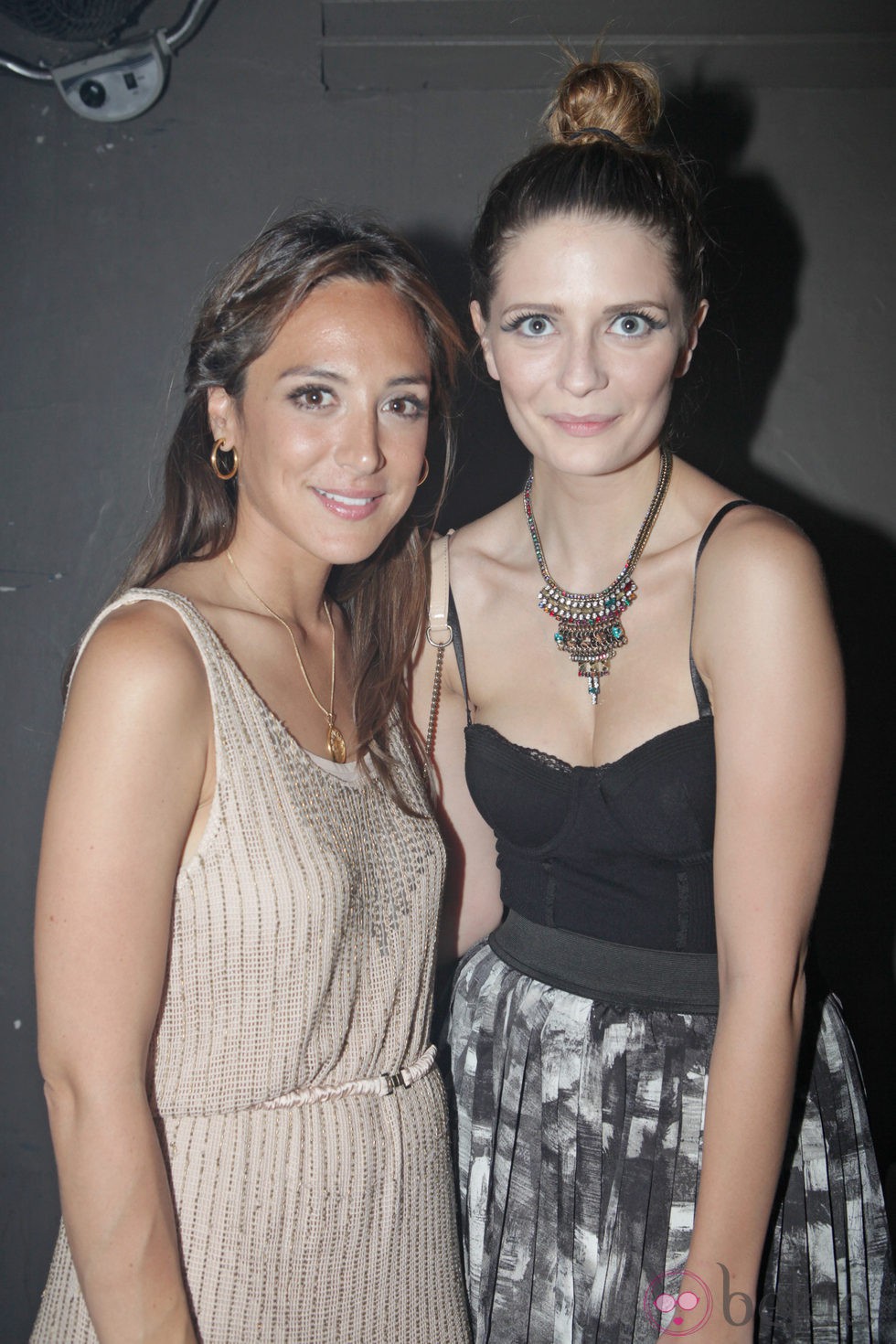 Mischa Barton y Tamara Falcó en una fiesta organizada por Guess en Ibiza