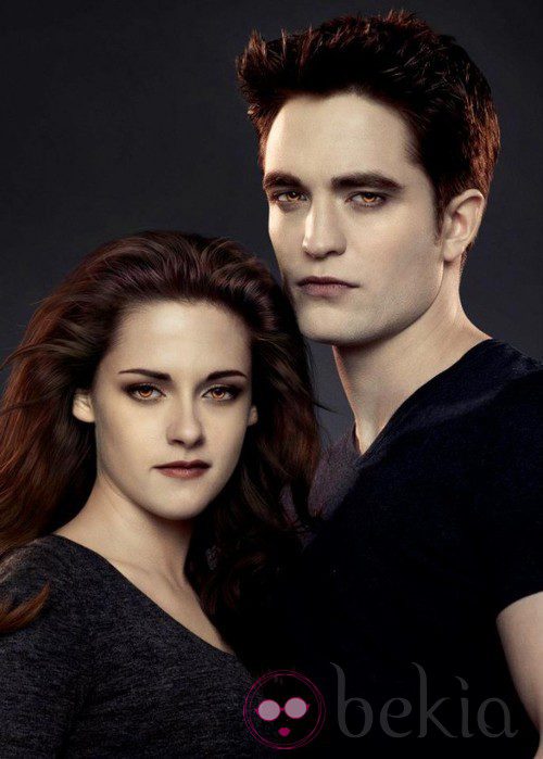Kristen Stewart y Robert Pattinson en un poster promocional de 'Amanecer.Parte 2'