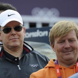 Alberto de Mónaco y Guillermo de Holanda en una competición hípica de Londres 2012