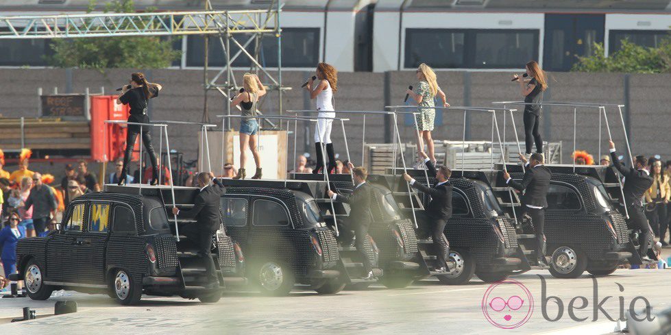 Las Spice Girls en el ensayo de su actuación en la ceremonia de clausura de los JJ.OO  de Londres 2012