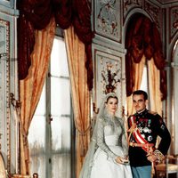 Rainiero de Mónaco y Grace Kelly el día de su boda