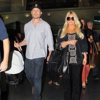 Jessica Simpson y Eric Johnson tras el nacimiento de su hija Maxwell Drew
