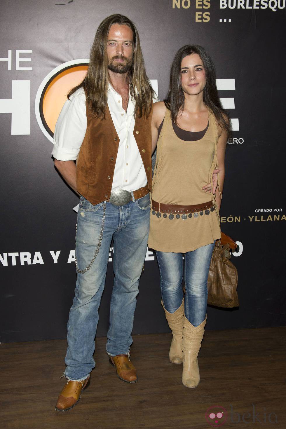 William Miller y María Cotiello en el estreno de la nueva temporada de 'The Hole'
