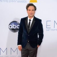 Johnny Galecki en los Premios Emmy 2012