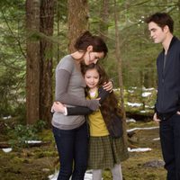 Los personajes de Bella, Renesme, Edward y Jacob en 'Amanecer.Parte 2'
