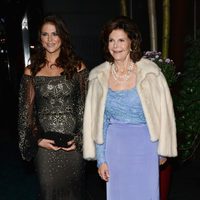 Magdalena de Suecia y la Reina Silvia en una cena de la Cámara de Comercio Sueco-Americana