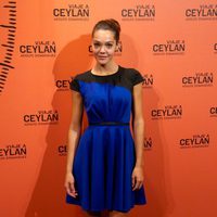 Ana Rujas en la presentación de un perfume con Eduardo Noriega como imagen