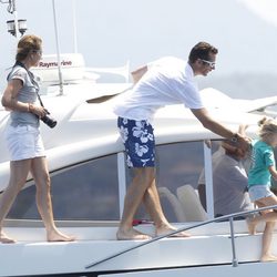 La Infanta Elena, el Duque de Palma e Irene Urdangarín en la lancha 'Somni'