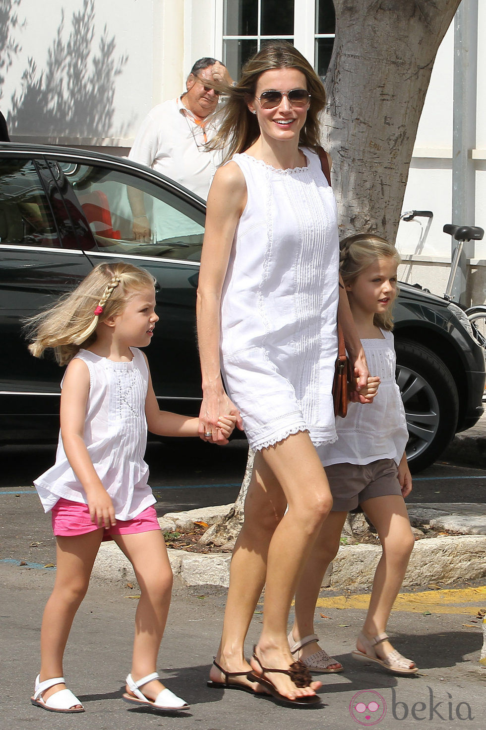 La Princesa Letizia y las Infantas Leonor y Sofía en el segundo día de regatas 2011