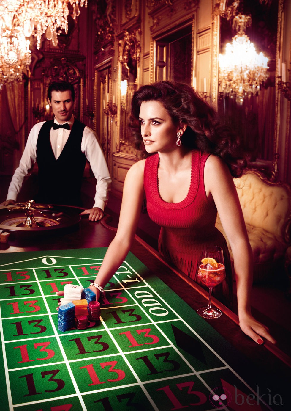 Penélope Cruz en el mes de febrero del Calendario Campari 2013