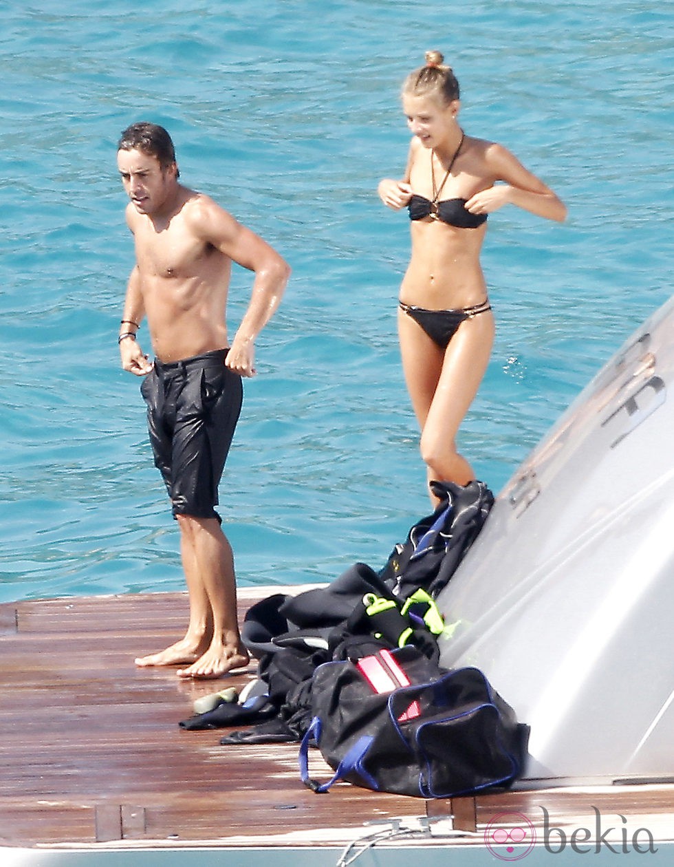 Fernando Alonso y Dasha Kapustina, chapuzón en Palma de Mallorca