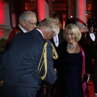 El Príncipe Carlos y la Duquesa de Cornualles en los Military Awards 2012