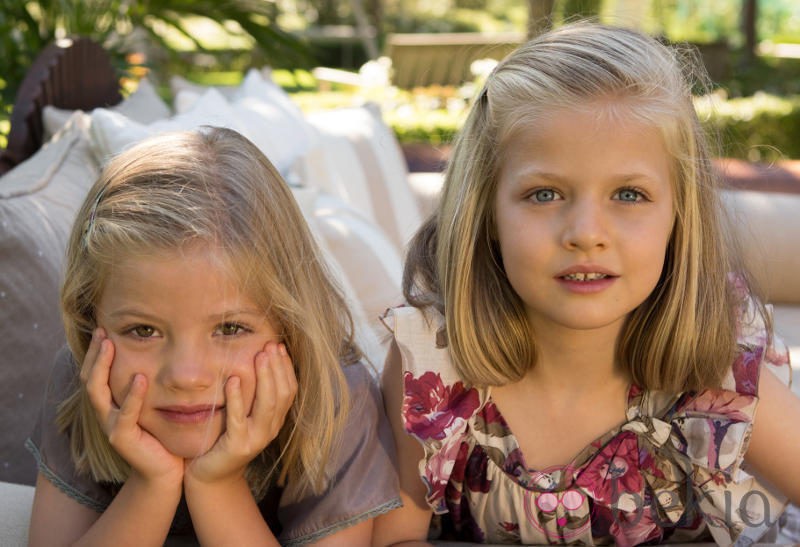 Felicitación de Navidad 2012 de los Príncipes de Asturias con las Infantas Leonor y Sofía