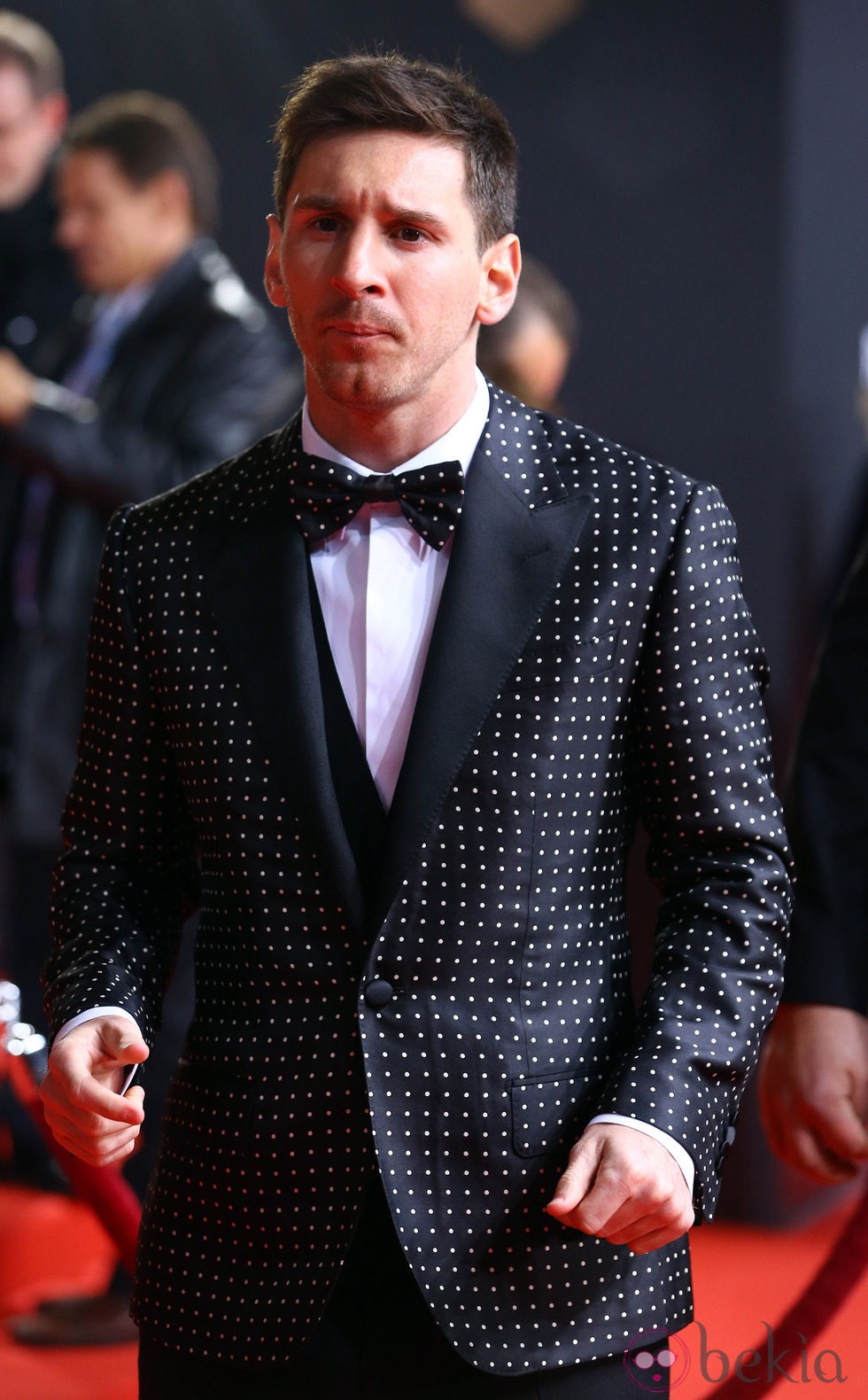 Leo Messi con un traje de lunares en la entrega del Balón de Oro 2012