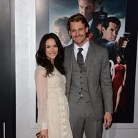 Abigail Spencer y Josh Pence en el estreno de 'Gangster Squad' en Los Angeles