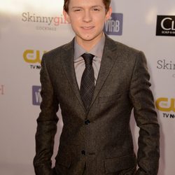 Tom Holland en los Critics' Choice Movie Awards 2013