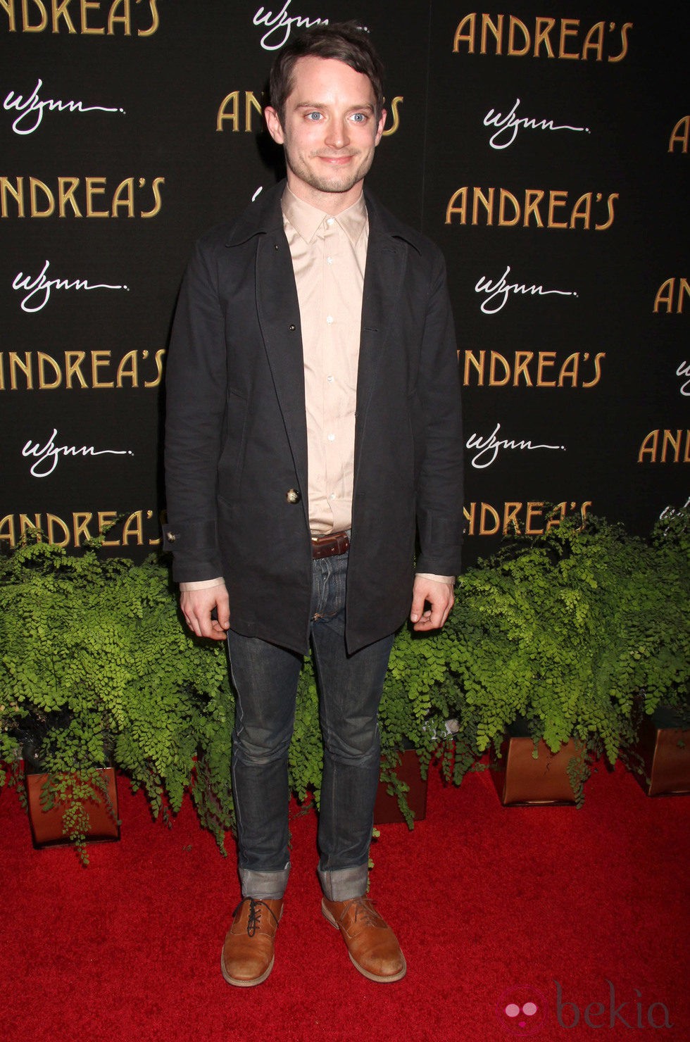 Elijah Wood en la apertura de un restaurante en Las Vegas