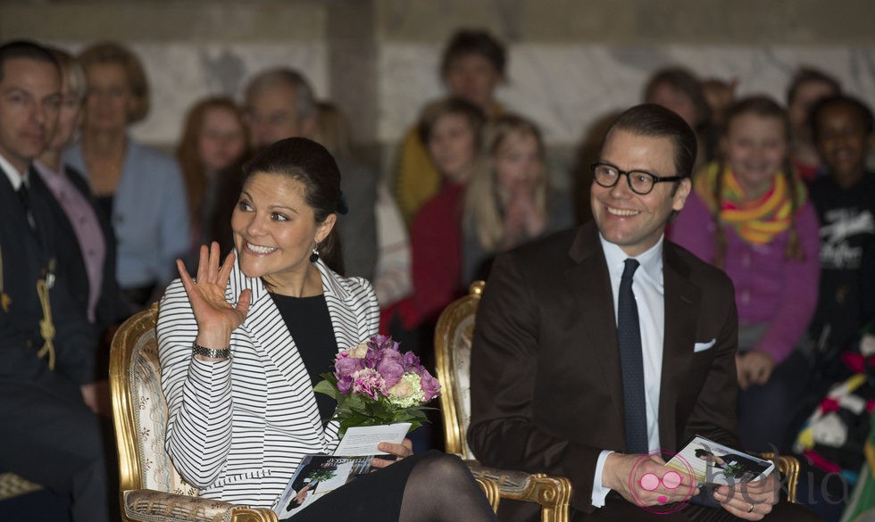 Los Príncipes Victoria y Daniel de Suecia en un concierto en el Palacio Real